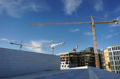 cranes-construction-site.jpg